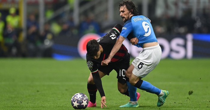 CHUTOGEL - Gaya Permainan Milan vs Napoli: Agresif atau Bertahan?